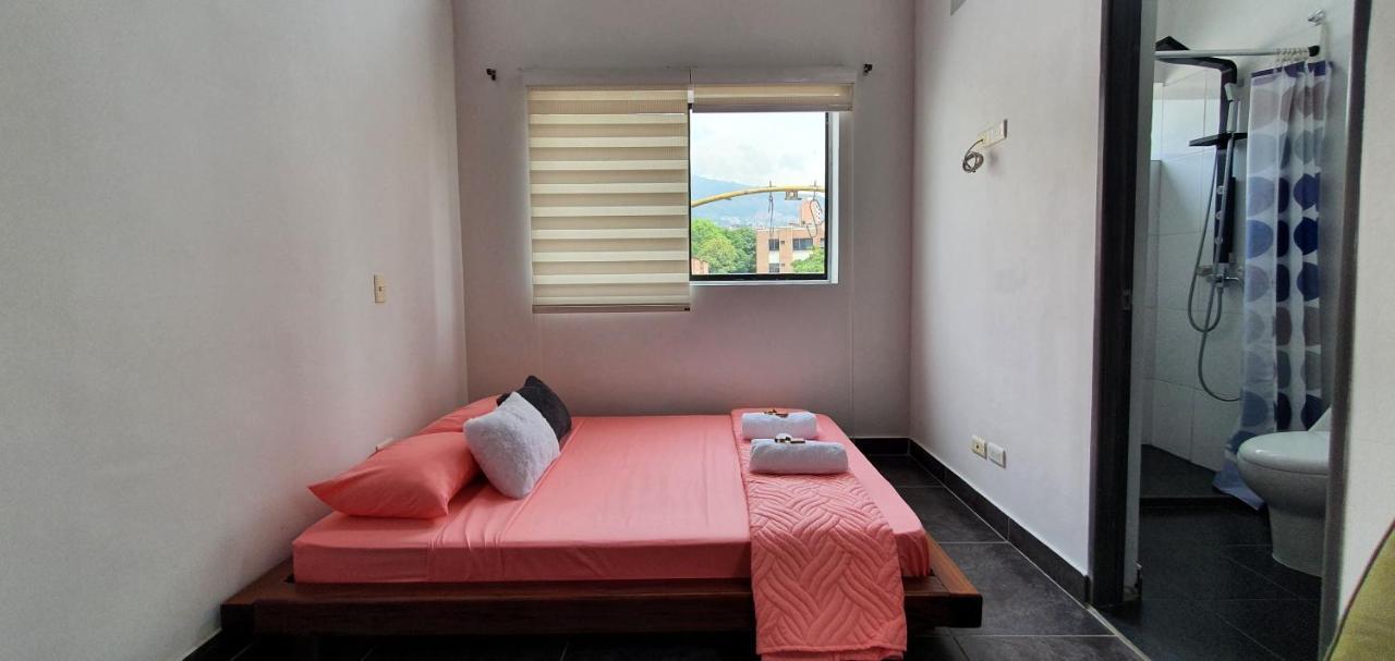 Hostel Metro Floresta Alojamiento Medellín Buitenkant foto