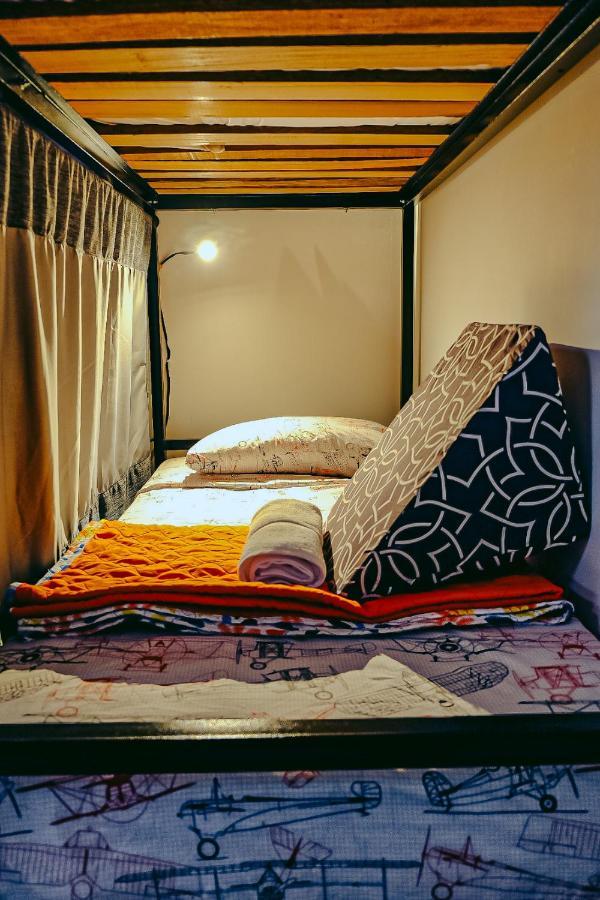 Hostel Metro Floresta Alojamiento Medellín Buitenkant foto