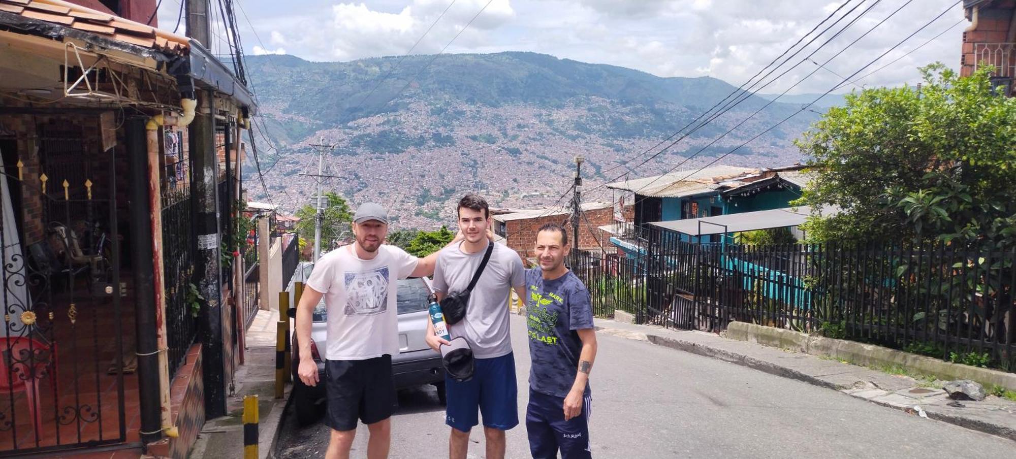 Hostel Metro Floresta Alojamiento Medellín Buitenkant foto